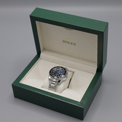 Rolex Submariner Dive Watch - Stainless Steel Automatic Wristwatch