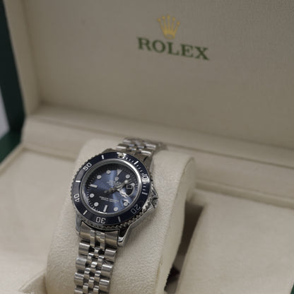 Rolex Submariner Date – Classic Luxury Dive Watch